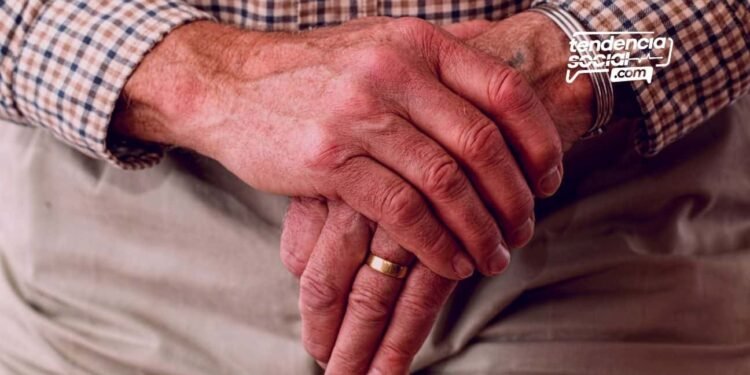 Manos de un abuelo