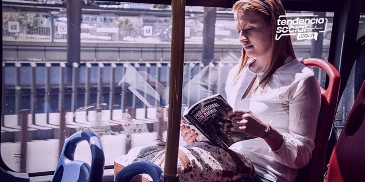 Una mujer en Transmilenio