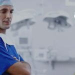 Médico en un consultorio