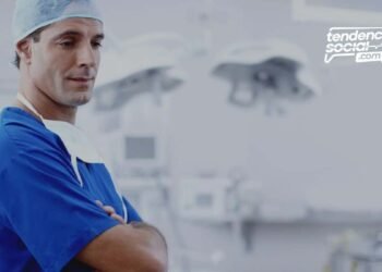 Médico en un consultorio