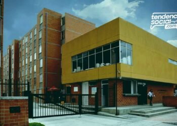 Alcaldía desalojó manifestantes y venezolanos que invadieron conjunto en Hogares Soacha