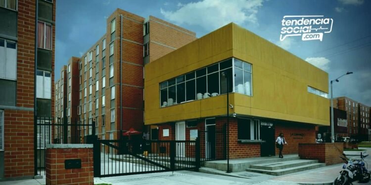 Alcaldía desalojó manifestantes y venezolanos que invadieron conjunto en Hogares Soacha