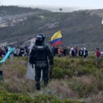 ¡Qué boroló! Invasión de predios en Soacha terminó en batalla campal