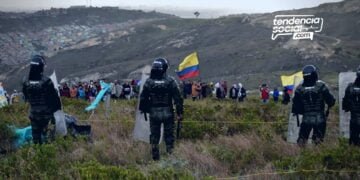 ¡Qué boroló! Invasión de predios en Soacha terminó en batalla campal