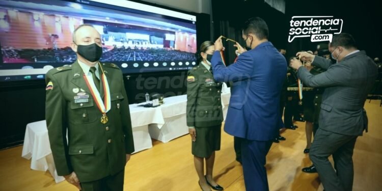 Nicolás García, celebró 129 años a la Policía Nacional, por el tiempo de ser creada, actos de condecoración por parte de la Gobernación.