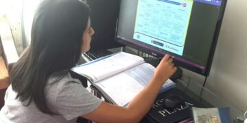 Por coronavirus en colegios públicos y privados, gente en Soacha vota por clases virtuales desde casa este 2021, decisión del alcalde y más.