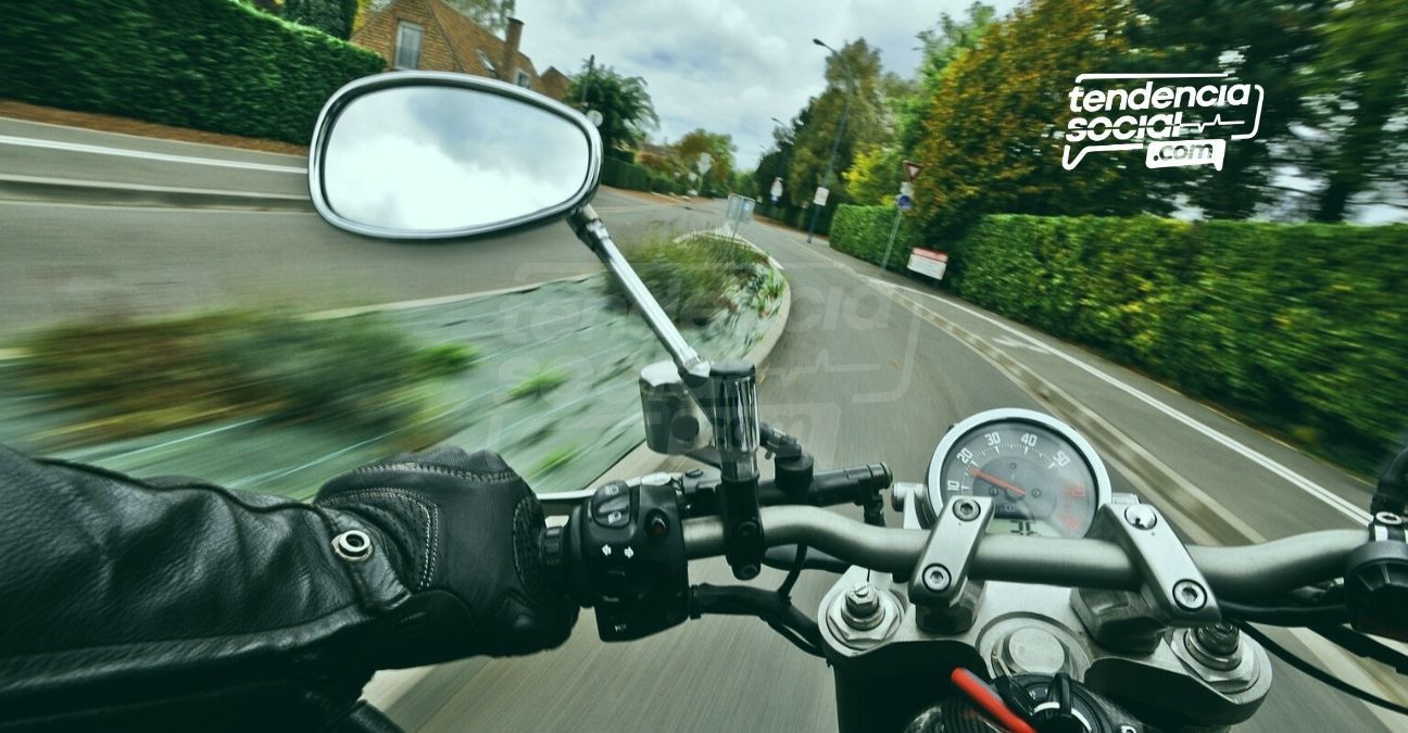 El Ministerio de Transporte publicó, hizo cambios para viajar en la vía para motocilistas y usar el casco, a partir del 23 de enero del 2021.