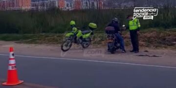 Te contamos que pasó sobre la vía indumil en Soacha con la grabación a policías que según reciben plata. Qué hacer y dónde poner la queja.