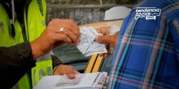 ¿Corrupción en Soacha? Policías y funcionarios untados en billete. Entérate