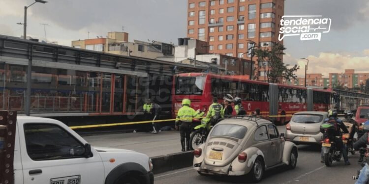 Cierre de la estación el Campín por la muerte (repentina) de una persona