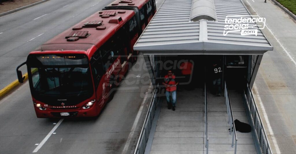 ¿Fin al caos? Más de 64.000 mil personas ya usan TransMilenio estación Terreros