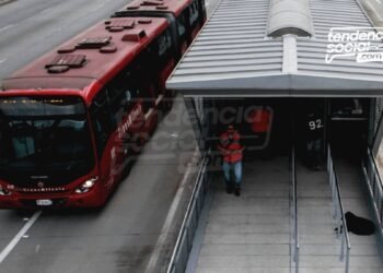 ¿Fin al caos? Más de 64.000 mil personas ya usan TransMilenio estación Terreros