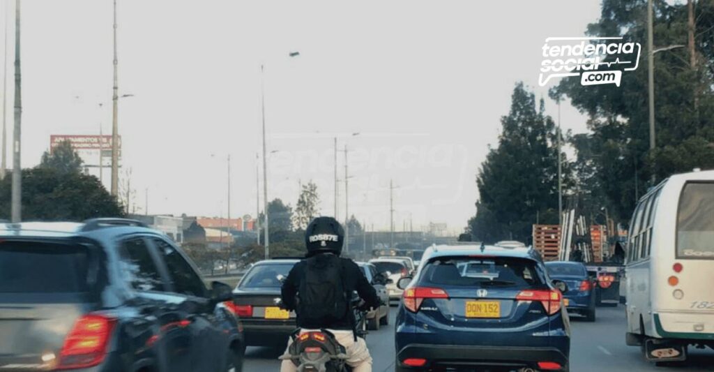 ¿Cómo fluye la movilidad en la Autopista Sur por el paro?