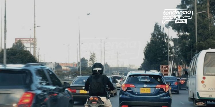 ¿Cómo fluye la movilidad en la Autopista Sur por el paro?