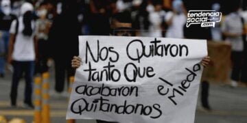 ¡Ya huele a paro!: Jóvenes en Bogotá lideran las protestas en las calles