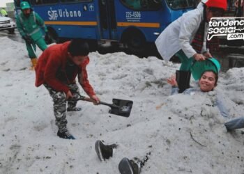 ¡Con frío y granizo! Mira hasta cuando dejará de llover en la ciudad