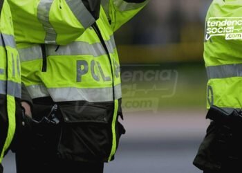 ¿Supuestos policías en Soacha se llevan pertenencias y dinero de la gente?
