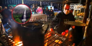 En la noche, así se ve el Salto del Tequendama en Soacha por la navidad