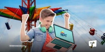 Niños de los Clubes Defensores del Agua en Cundinamarca; reciben portátiles y diversión en Mundo Aventura